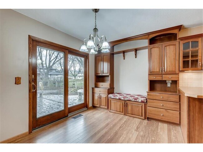 Building Photo - 7741 Heritage Rd