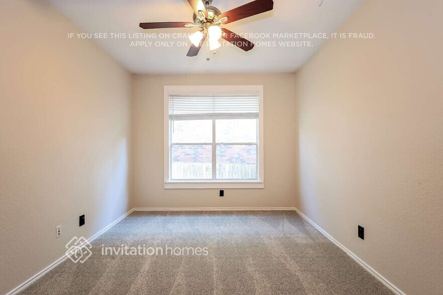 Building Photo - 5823 Palmetto Way