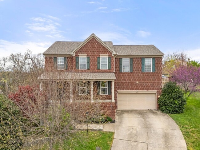 Building Photo - 3 Bed 2.5 Bath Home with 2 Car Garage and Fenced Backyard