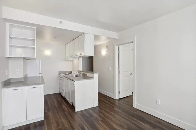 Building Photo - 201 Yesler Wy