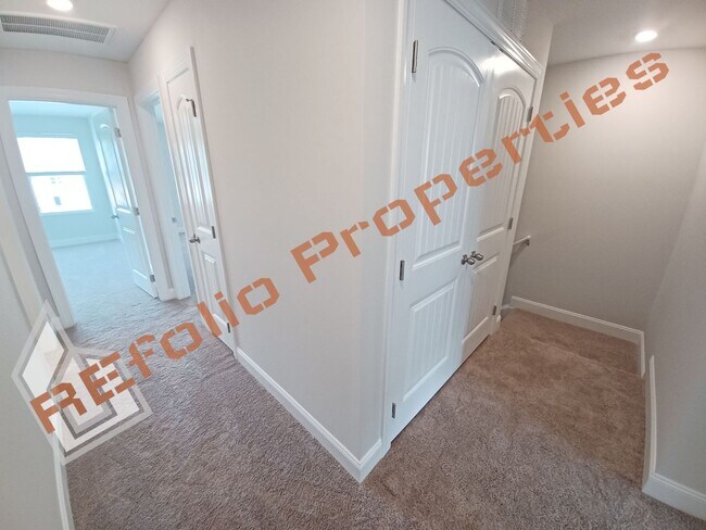 Building Photo - 6922 Outfall Point Ln