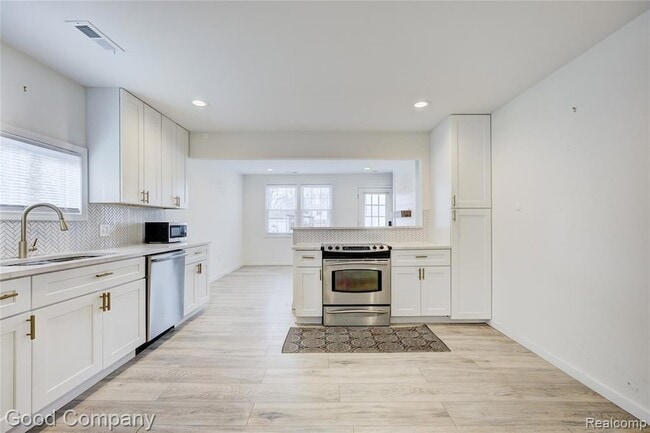 Building Photo - 23826 Kate Ave