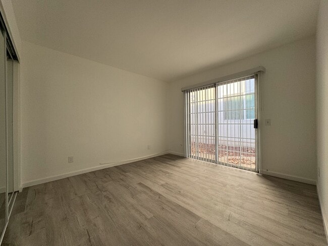 Building Photo - Remodeled Reseda Home