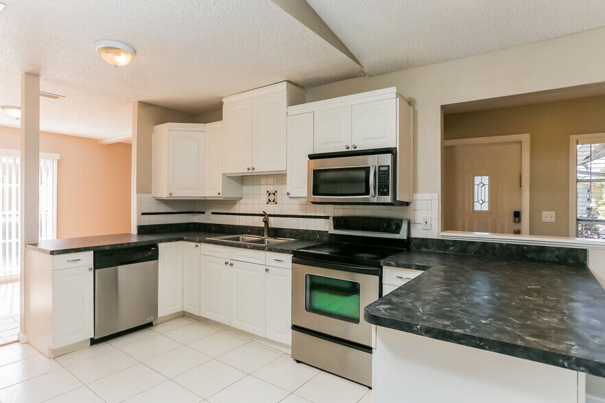 Building Photo - 3731 NW 114th Ave