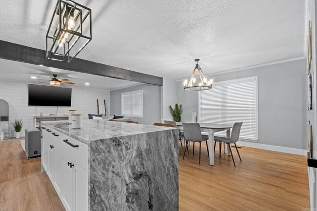 Building Photo - 7109 Sequoyah Ln