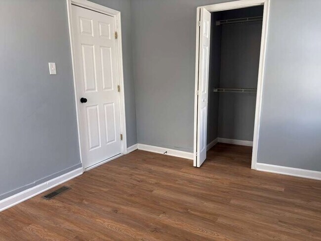 Building Photo - 112 S 15th St