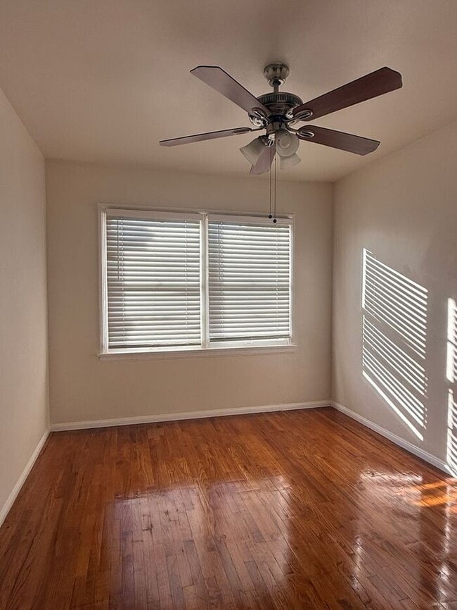 Building Photo - Renovated 1BR/1BA Cottage with Classic Character and Inviting Charm