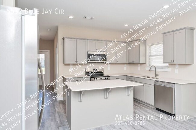 Building Photo - 5532 Blue Jay Cir