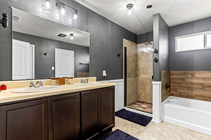 Building Photo - 7022 Phoebe View