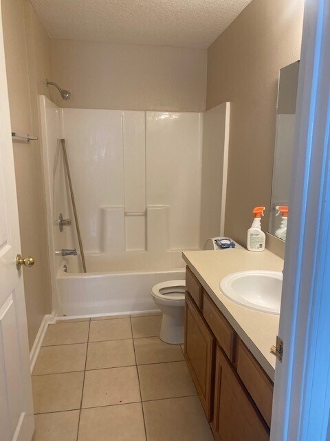 Bathroom 1 - 6087 Maggies Cir