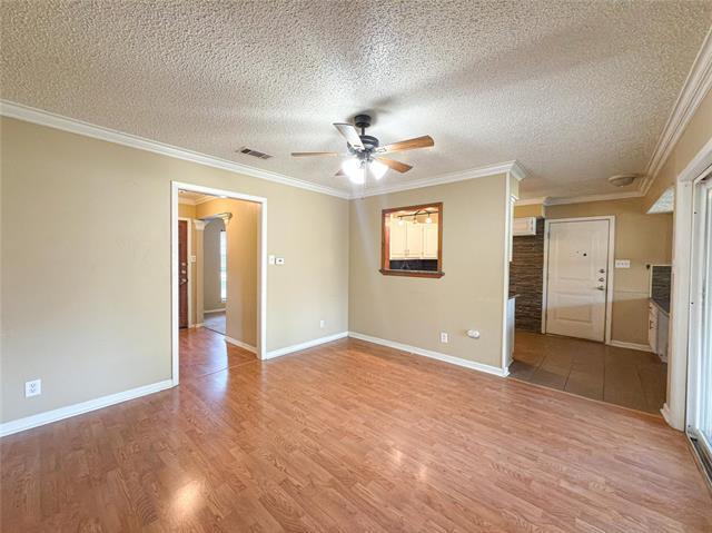 Building Photo - 2721 Buffalo Dr