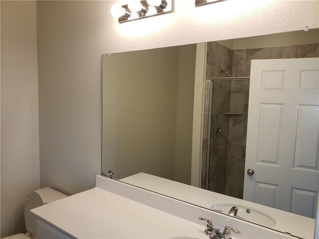 Building Photo - 1105 Cliffbrake Wy