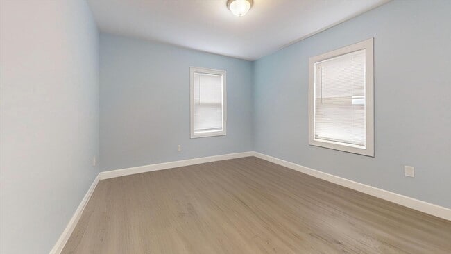 Building Photo - 346 Cherry St