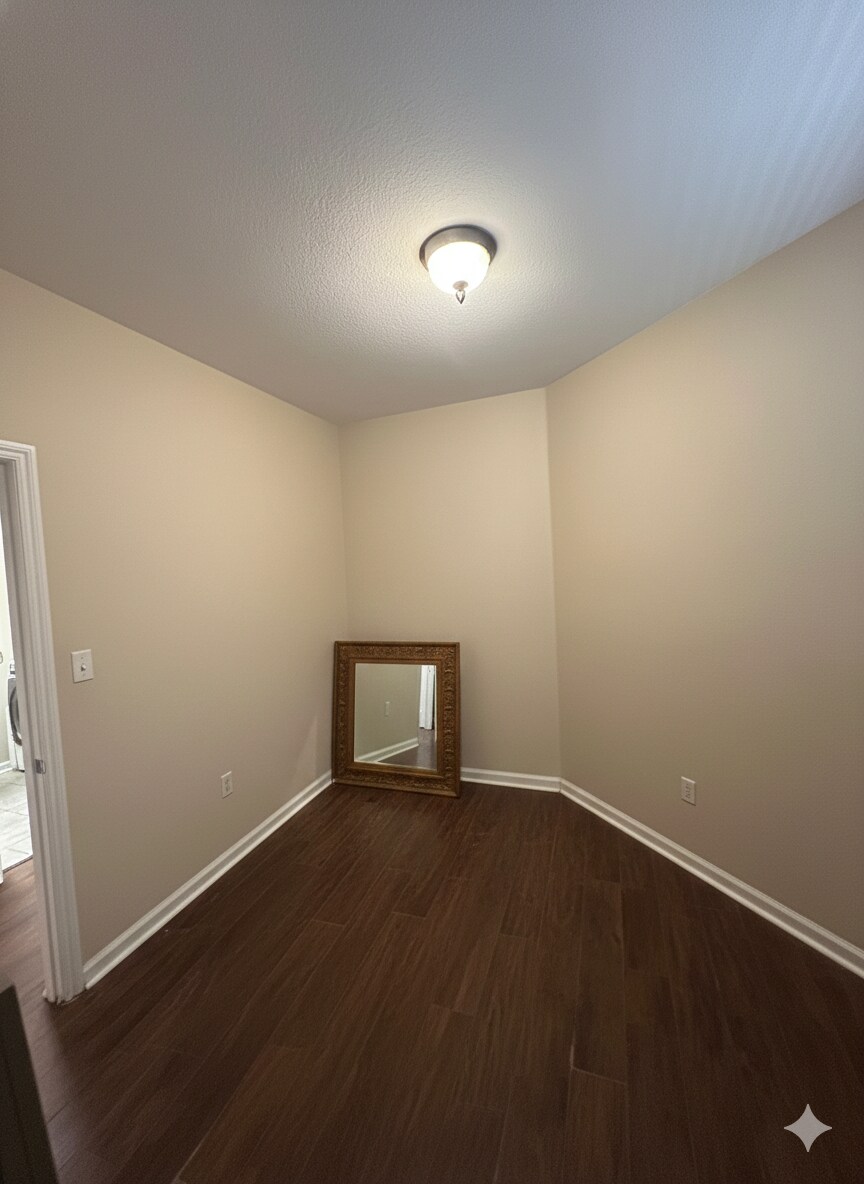 Building Photo - 7056 Kelmscott Ln