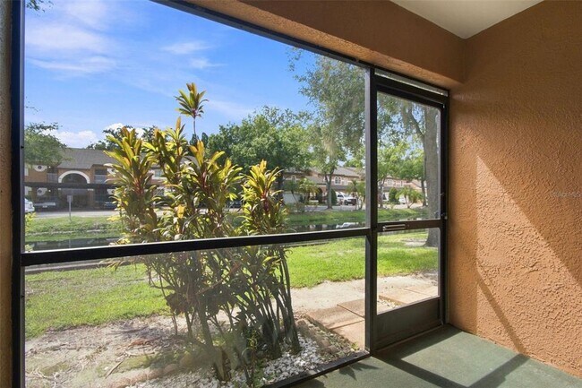 Building Photo - 14635 Par Club Cir