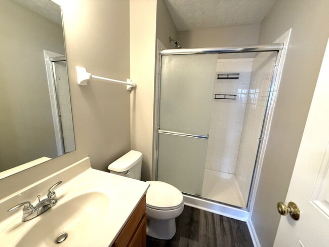 Building Photo - 3 Bedroom Home in the Village Wildwood Sub...