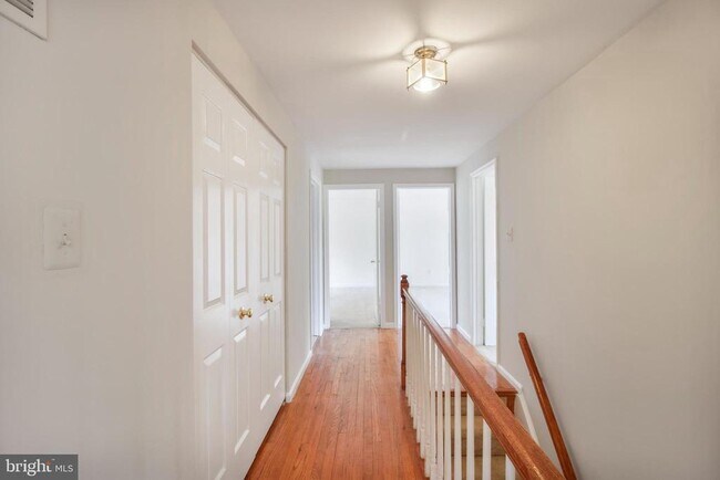 Building Photo - 13920 Wagon Way