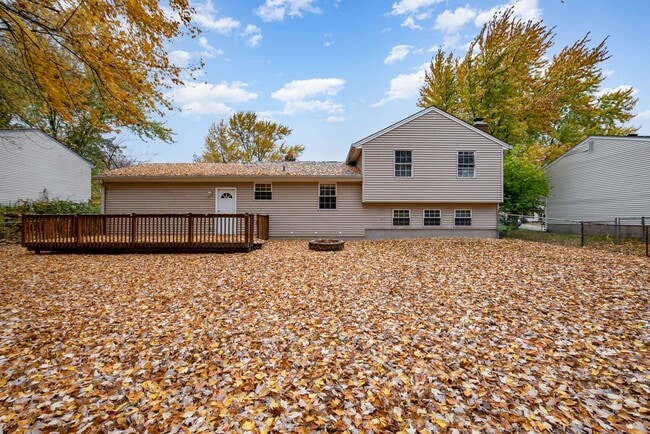 Building Photo - 1387 Firethorne Dr