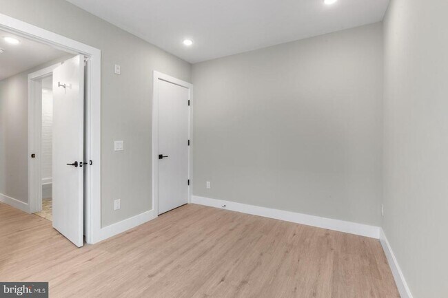 Building Photo - 1144 Frankford Ave