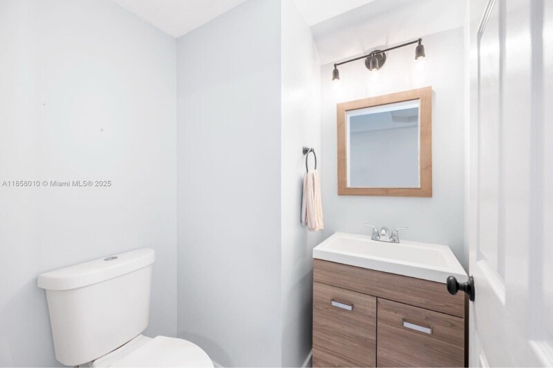 Building Photo - 20750 SW 79th Pl