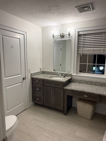 Building Photo - 176 Main St