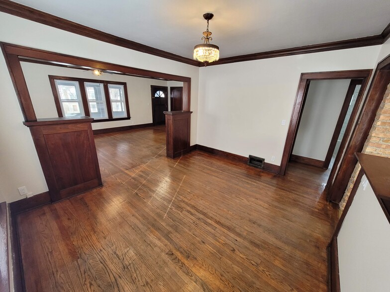 Diningroom - 1319 Prairie Ave