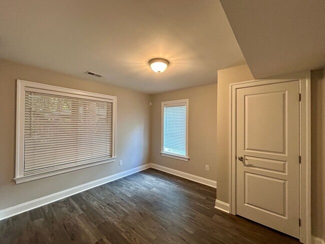 Building Photo - Live the Good Life in Summer Lake – Stunning 6-Bedroom Home in Moseley, VA!