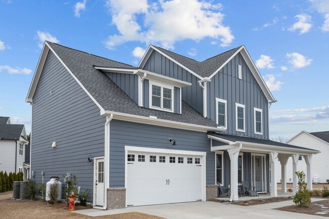 Building Photo - Exquisite 4 Bedroom/4 bath home in the Wyn...