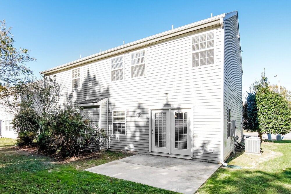 Building Photo - 1958 Sterling Hill Dr