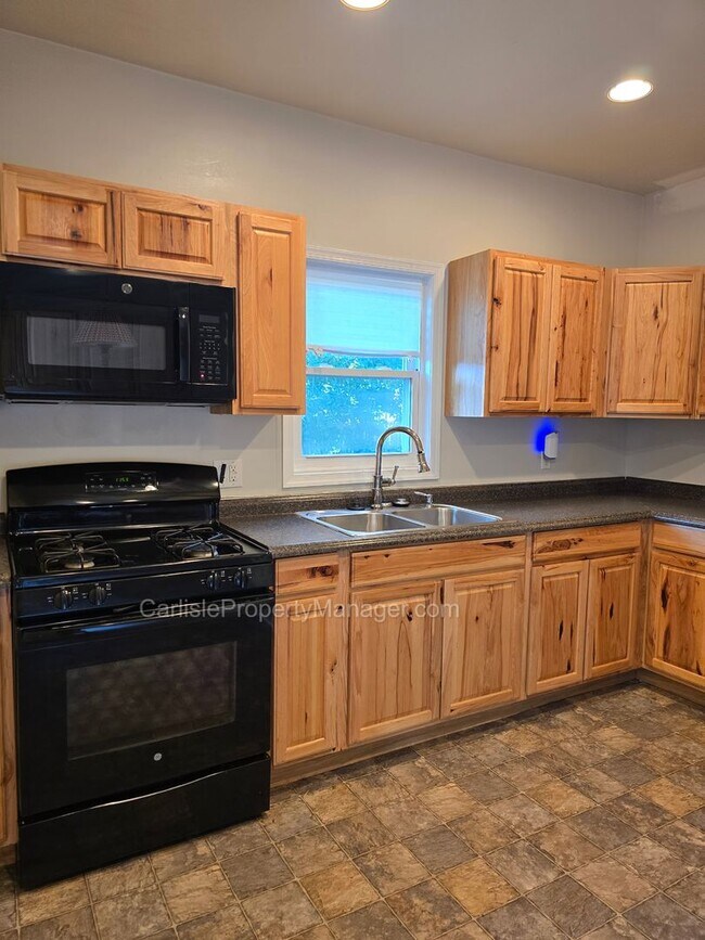 Building Photo - Historic Carlisle End Unit near park, food, and Dickinson College | Easy Commute, Off-Street Park...