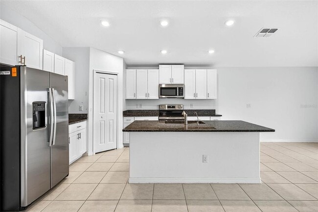 Building Photo - 9907 Branching Ship Trce