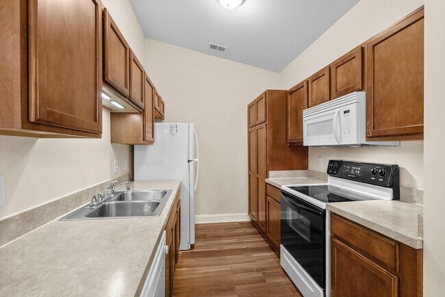 Building Photo - 239 Portsmith Dr