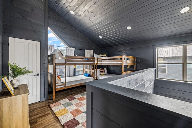Building Photo - 528 Warbonnet Wy
