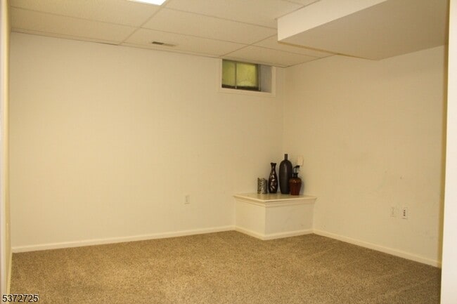 Building Photo - 46 Gordon Cir