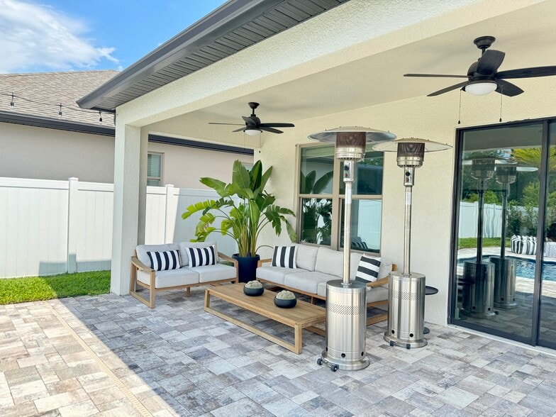 Building Photo - 9268 Juniper Moss Cir