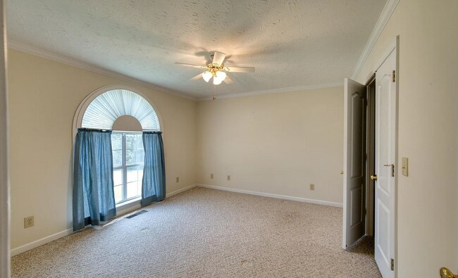 Building Photo - 2706 Martha Brooks Ln