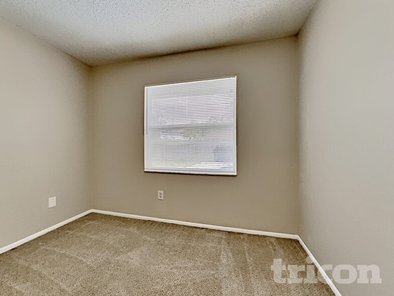 Building Photo - 14139 Arbor Hills Rd