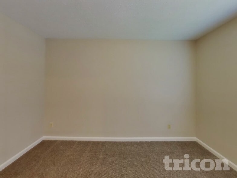 Building Photo - 6674 Largo Ln