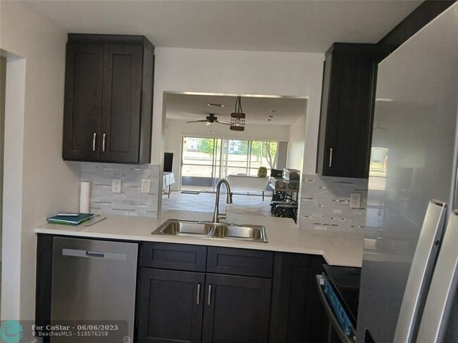 Building Photo - 9616 Oakburst Ln