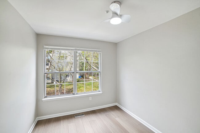 Building Photo - 13913 Highstream Pl