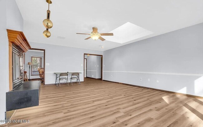 Building Photo - 1097 Lakewood Farmingdale Rd