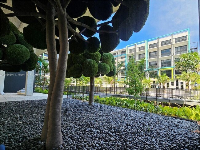 Building Photo - 4400 Sunrise Blvd