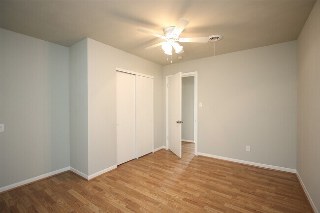 Building Photo - 30115 Misty Meadow Dr