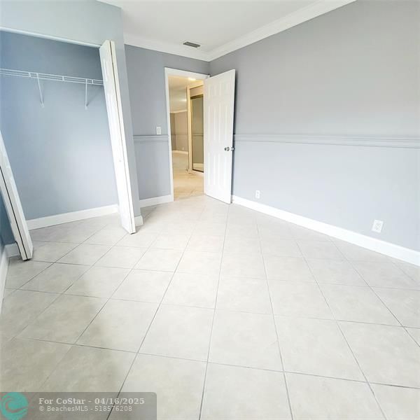 Building Photo - 2021 NW 64th Ave