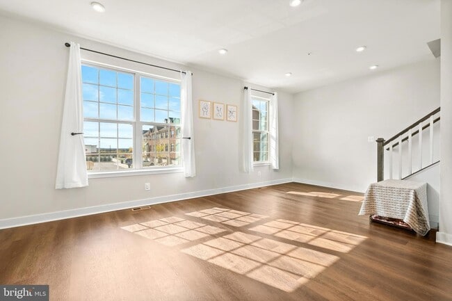 Building Photo - 14730 Spring Haven Ln