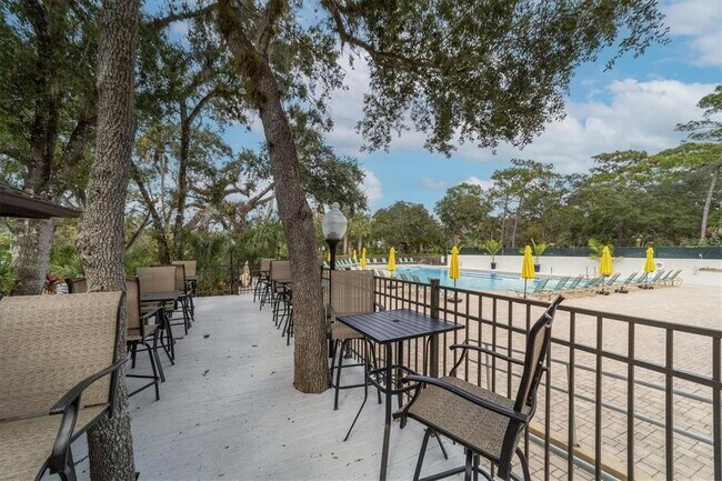 Building Photo - 5033 Vivienda Way