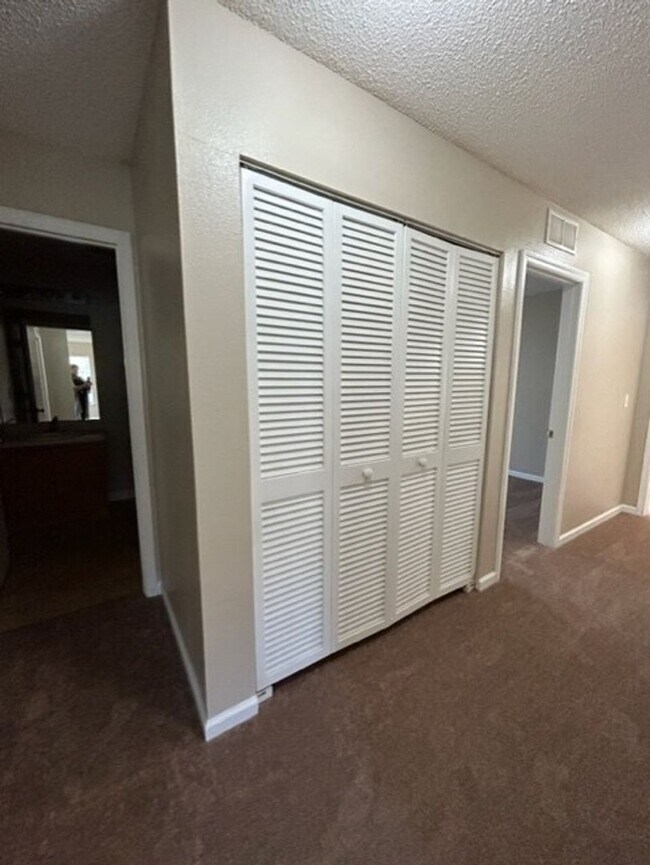 Building Photo - 950 Wynfield Cir