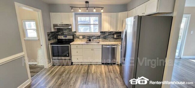 Building Photo - 5736 Avalon Woods Dr