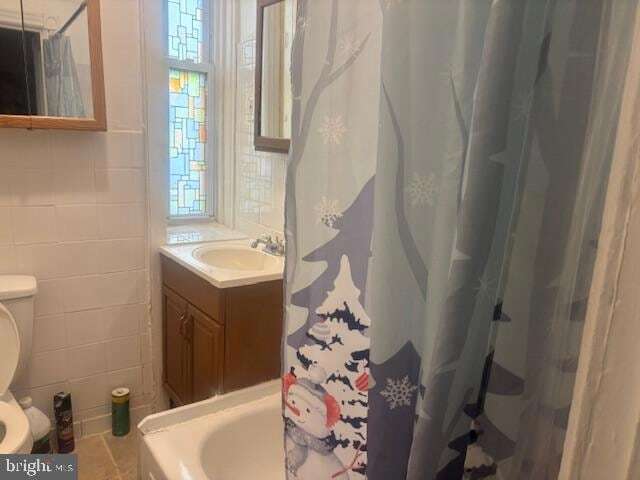 Building Photo - 5630 Walnut St