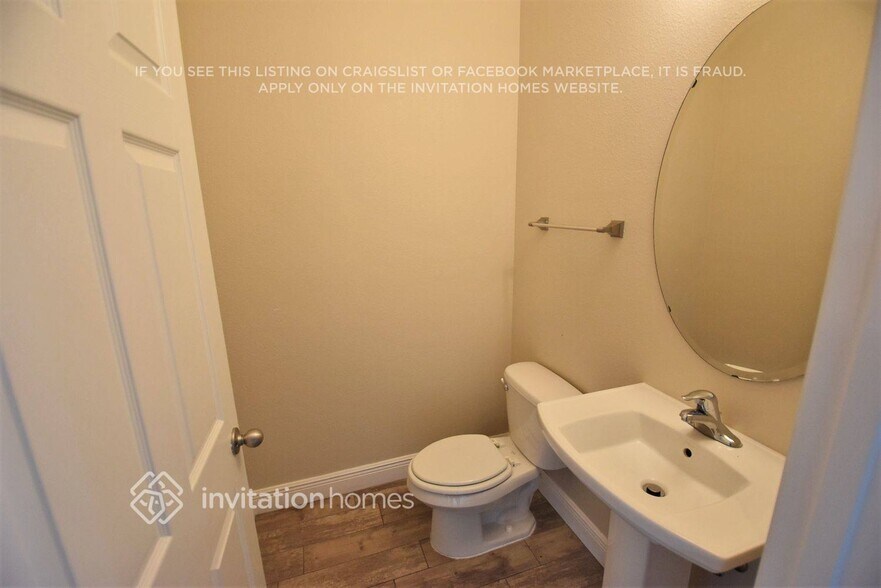 Building Photo - 612 Grassy Stone Dr